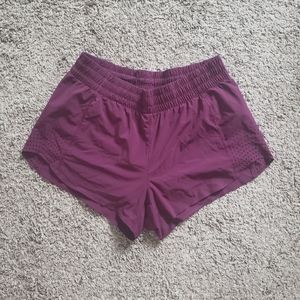 Athleta Hustle Short 3"
